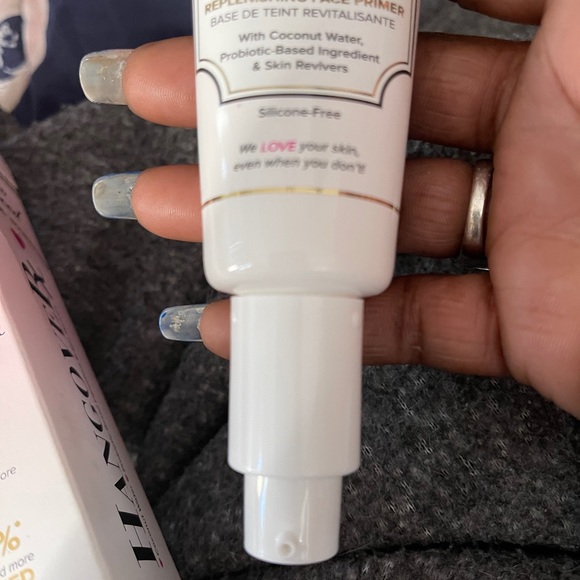 Too faced hangover face primer - Picture 3 of 3